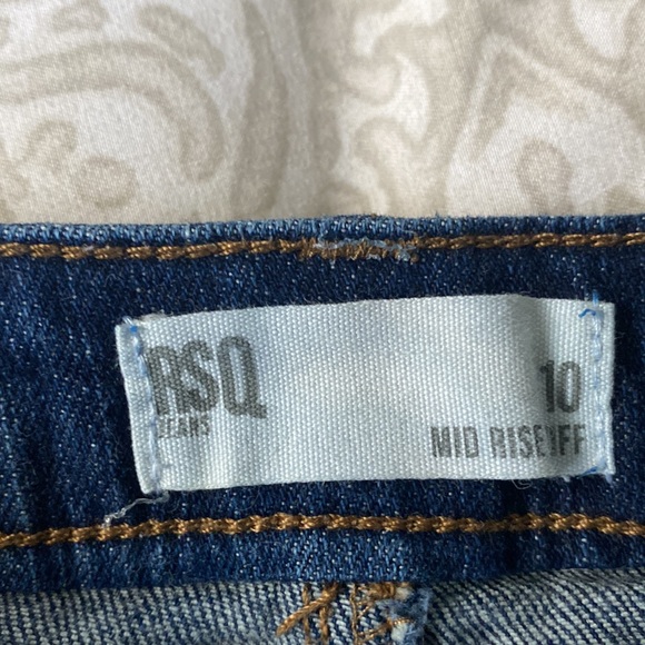 tillys jean shorts! good condition- barely worn - Picture 2 of 4